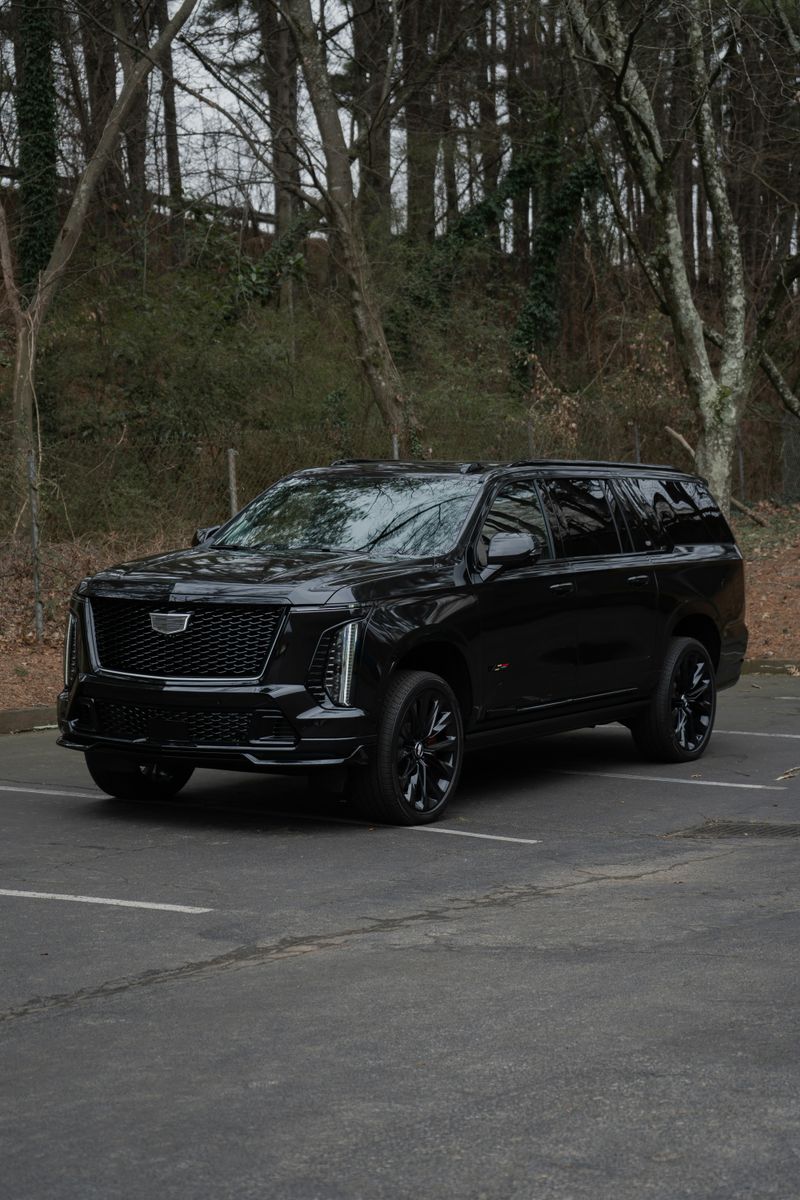 Cadillac Escalade, representative vehicle